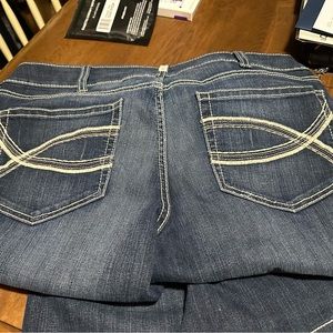 Women’s ariat jeans